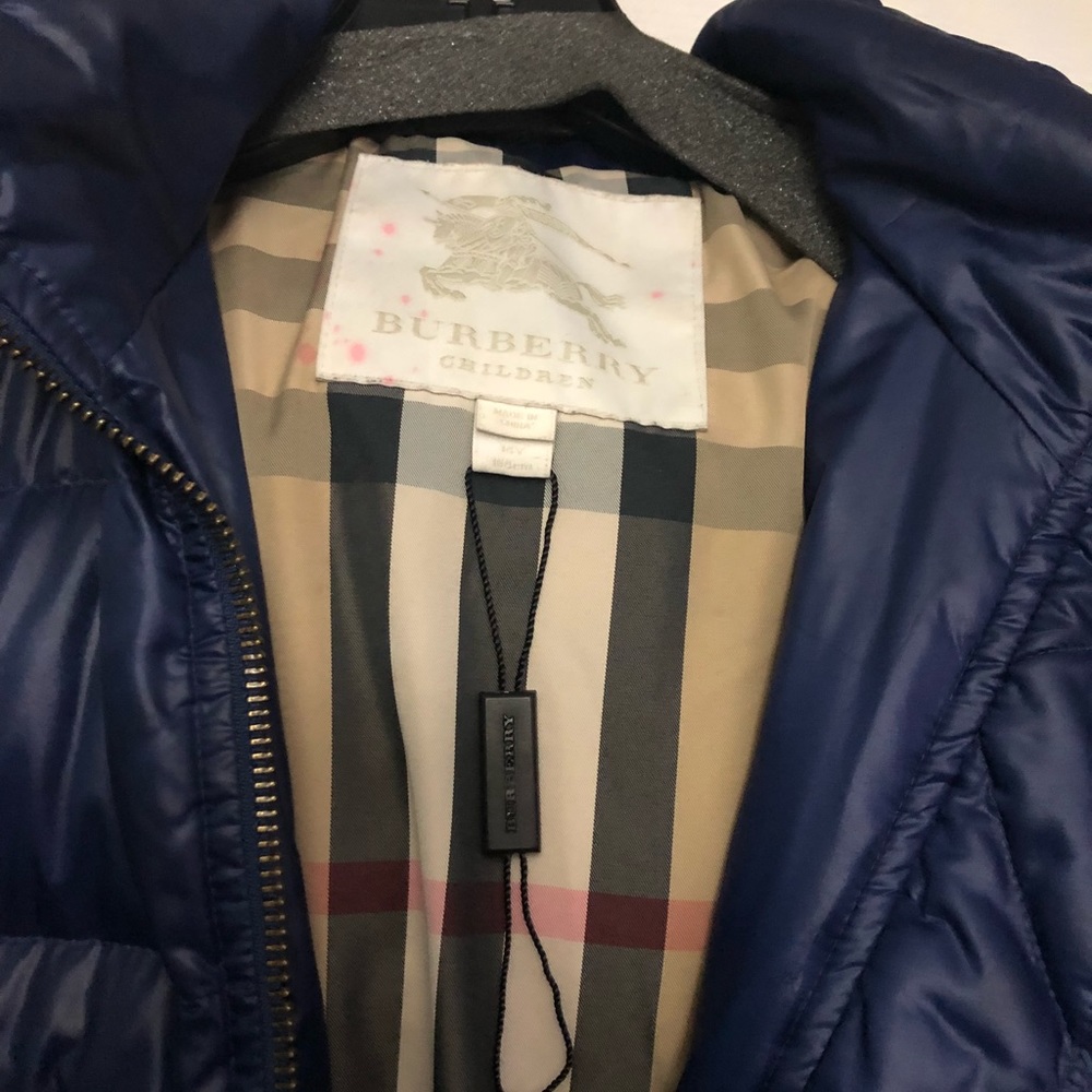 Burberry girl winter coat - Picture 2 of 8